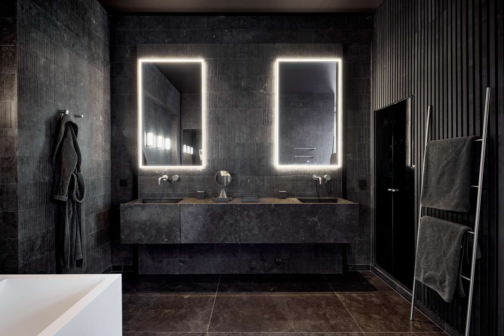 Bad en Suite mit Fantini-Armaturen