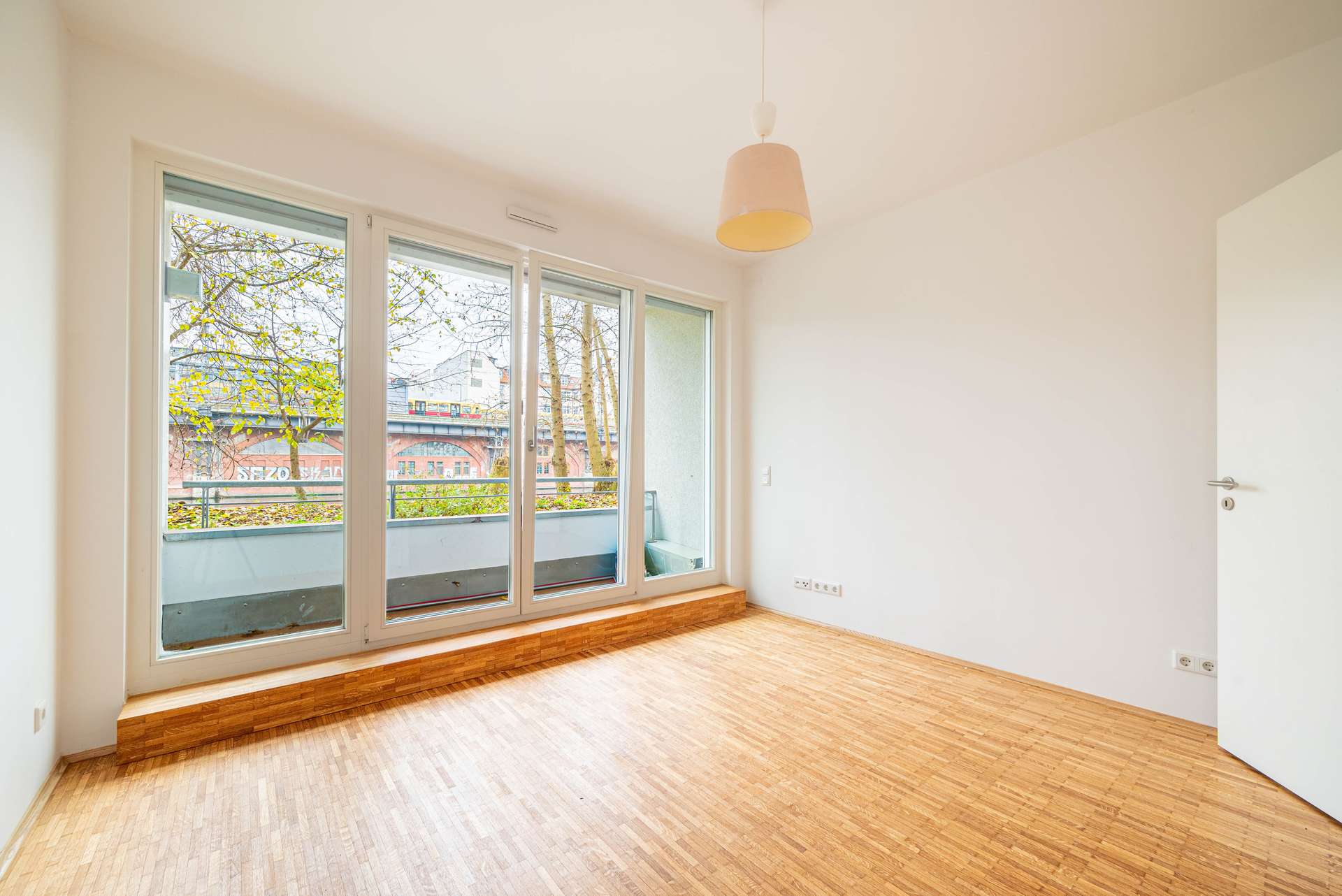 Schlafzimmer 3 mit Loggia