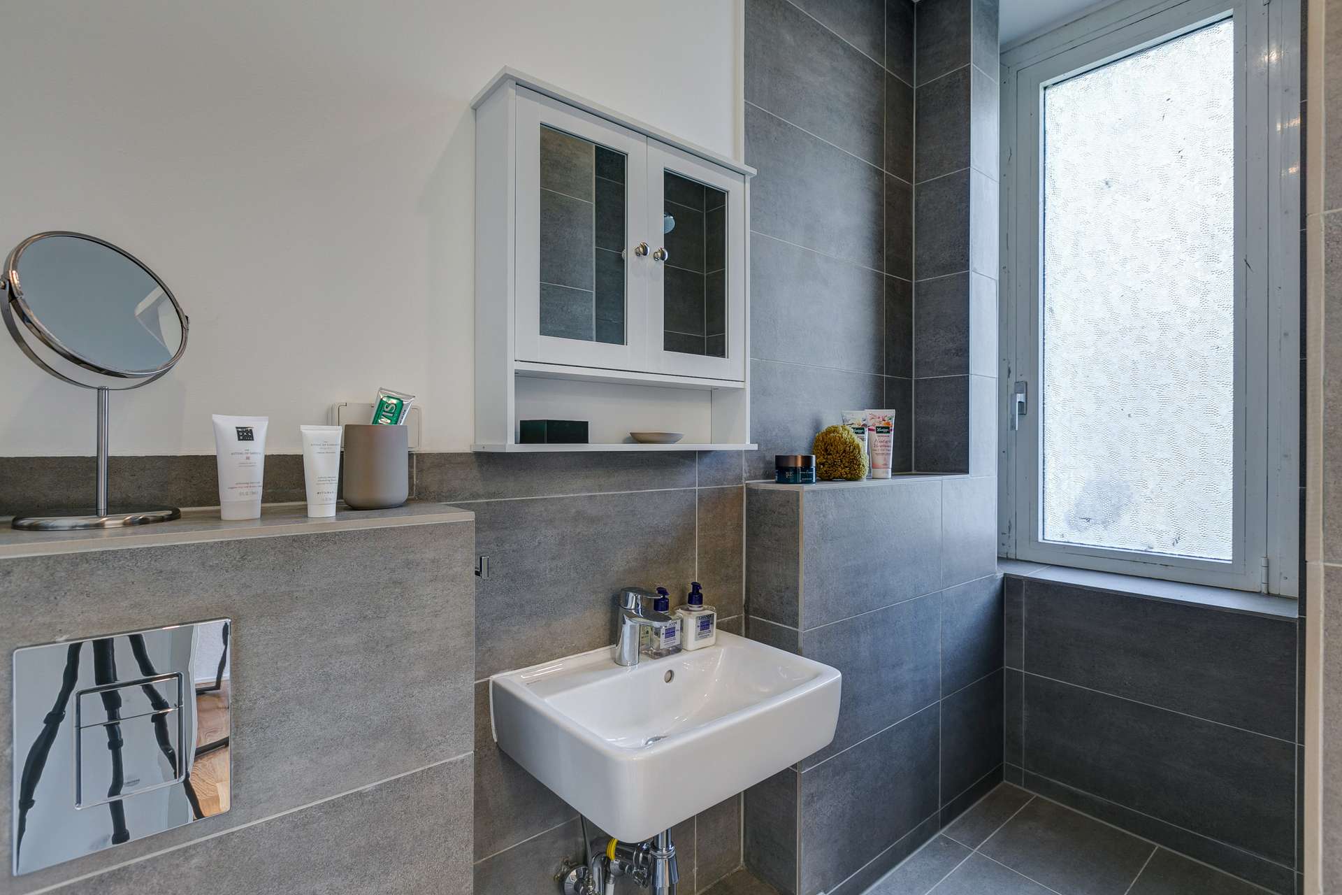 Tageslichtbad mit Dusche