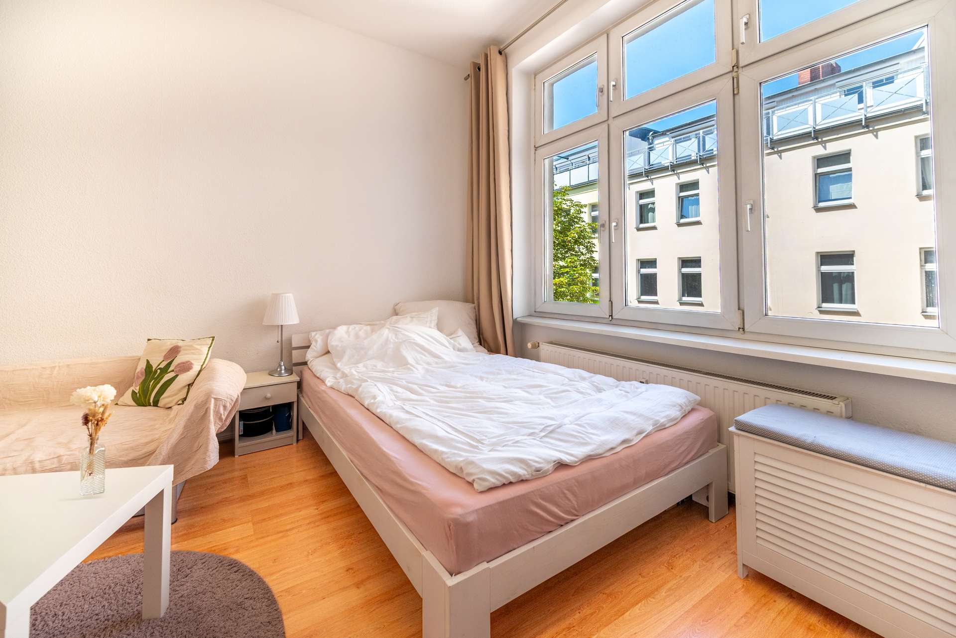 Schlafzimmer zum ruhigen Innenhof
