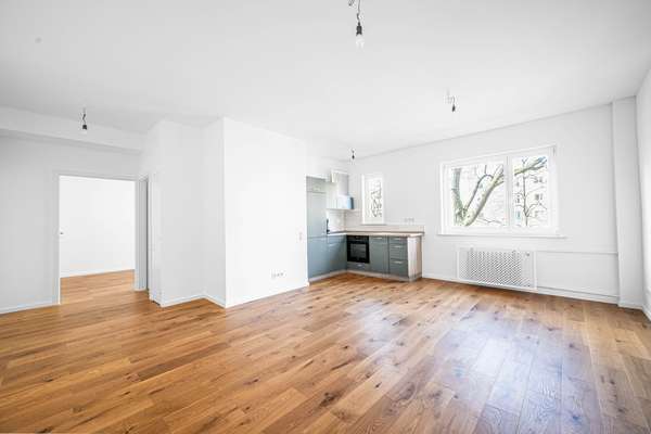 Lichtdurchflutetes Wohnzimmer