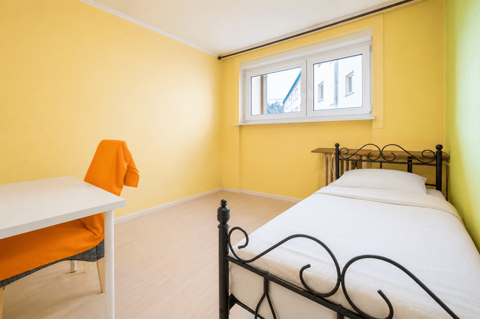Schlafzimmer 2