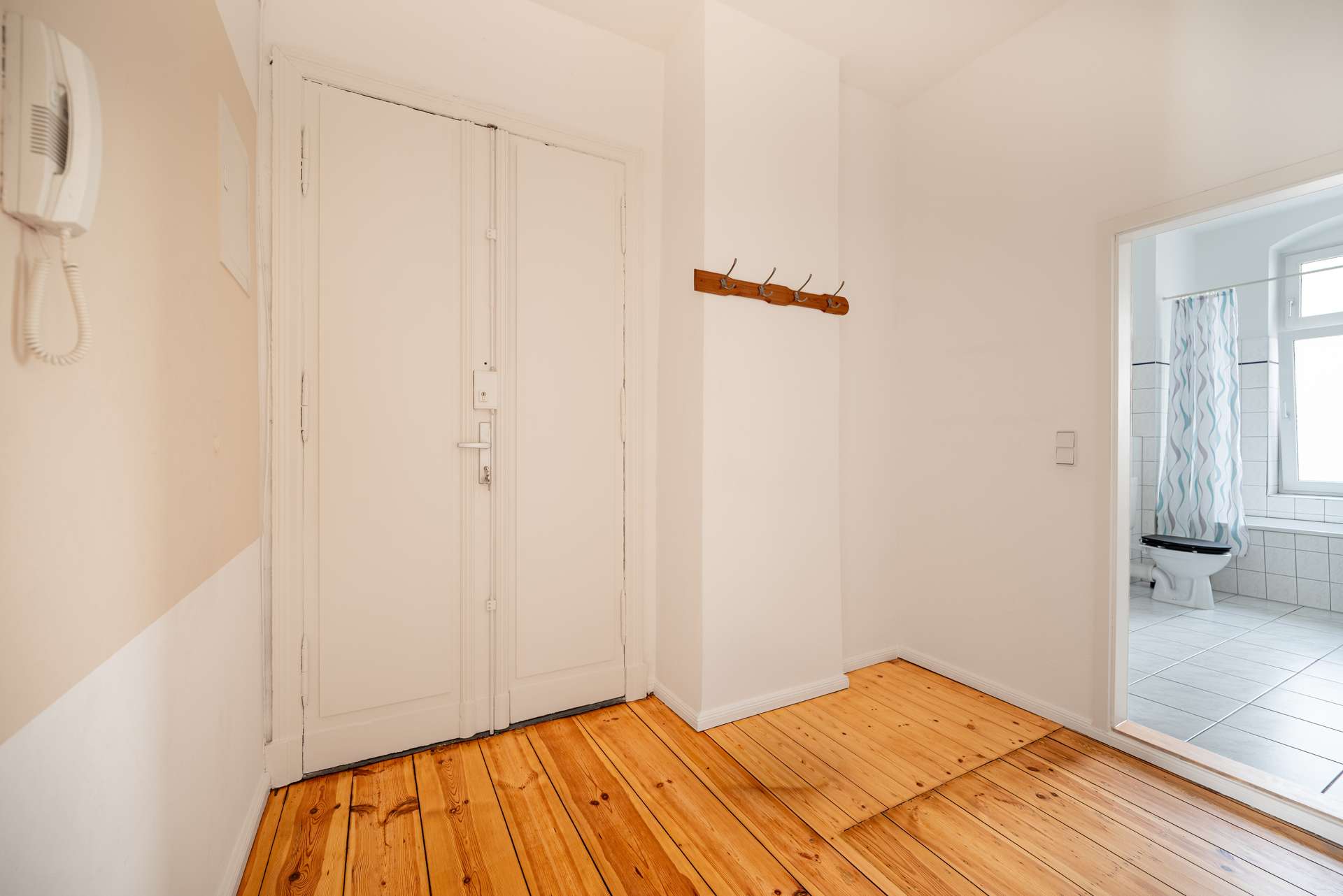 Grou00dfes Entru00e9e am Wohnungseingang