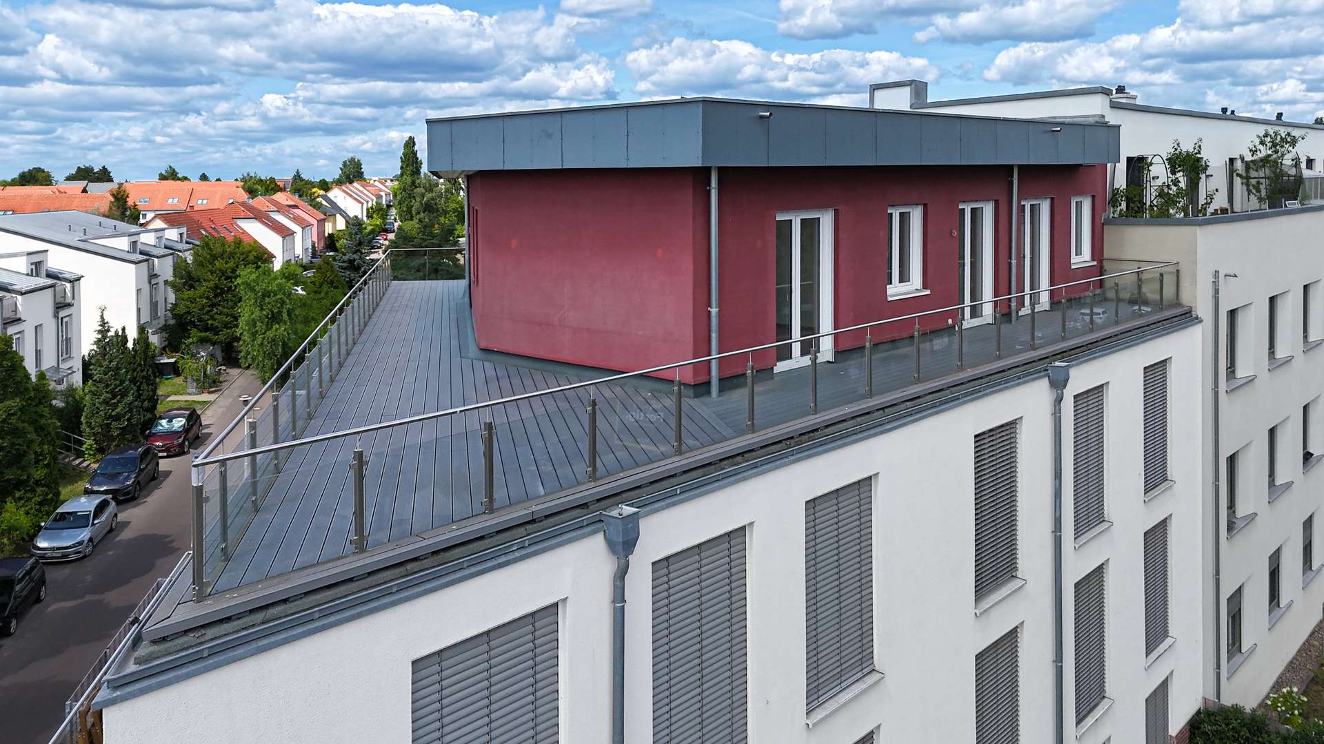 Einmalige Dachterrasse mit 88m2 Flu00e4che