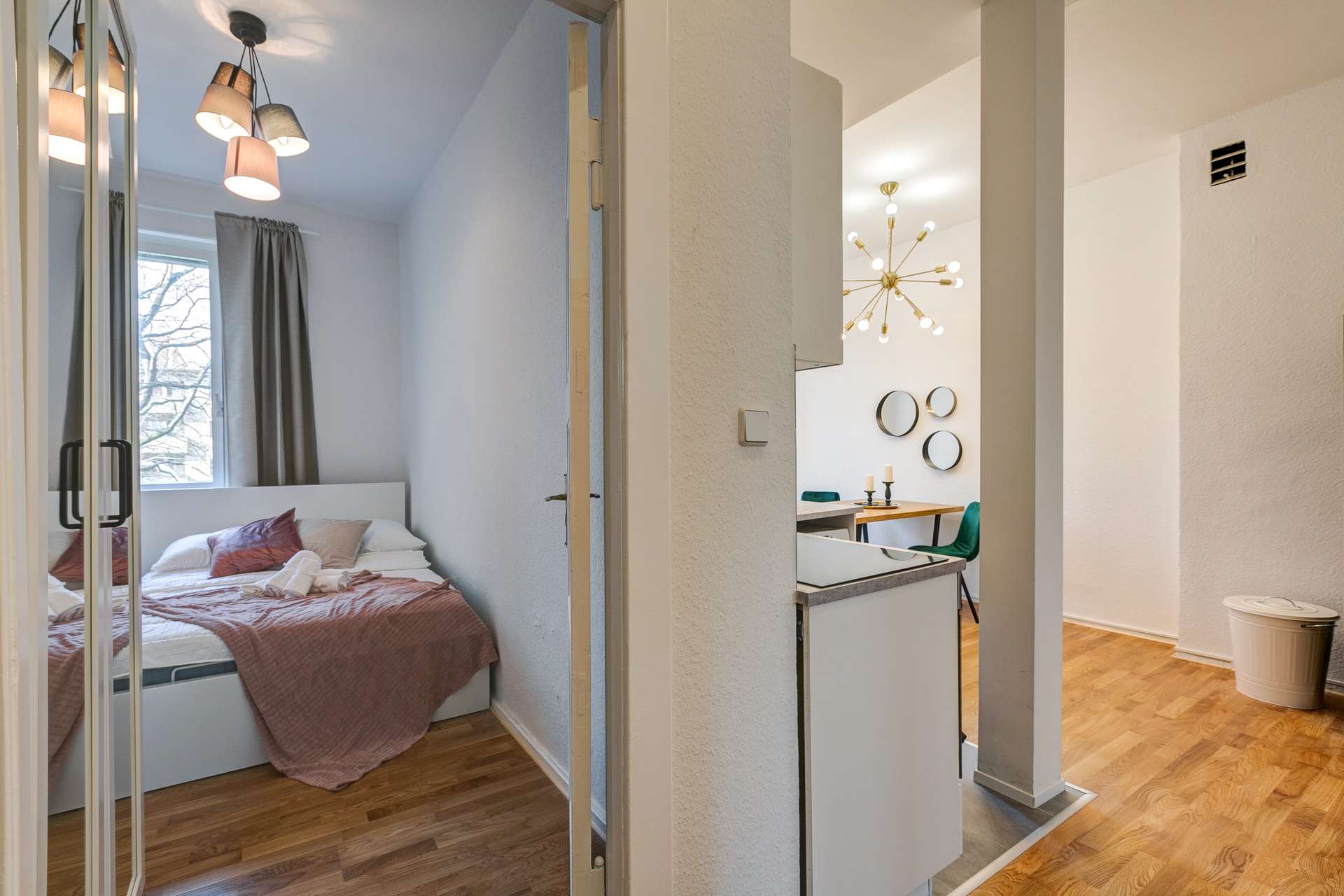 Sichtachse Schlafzimmer 2 / Wohnzimmer