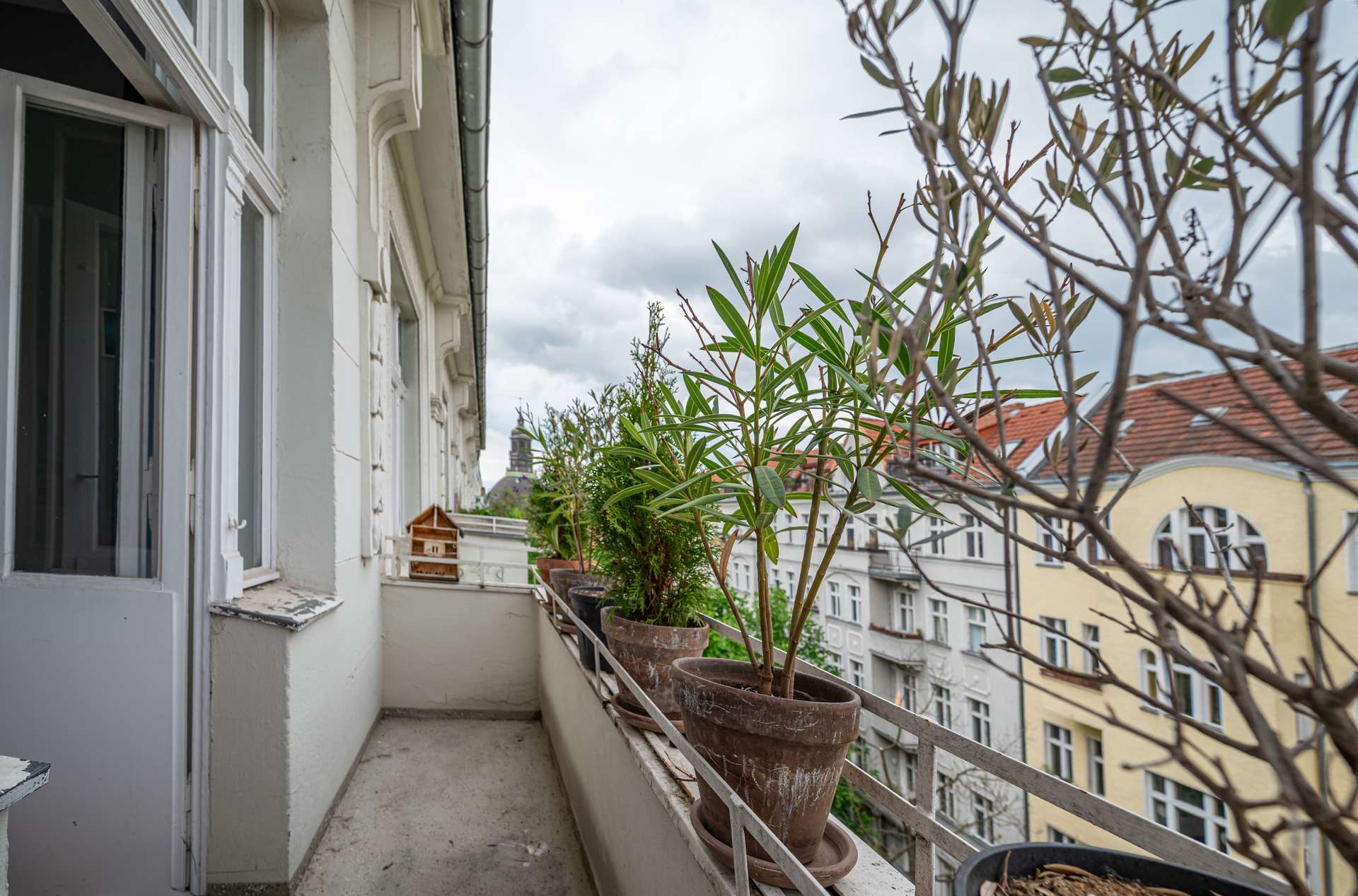 Balkon mit Blick auf den Gustav-Mu00fcller-Platz