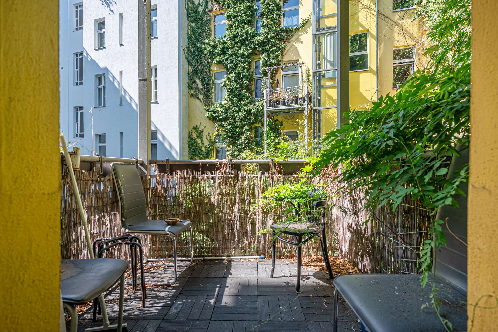 Balkon zum Innenhof