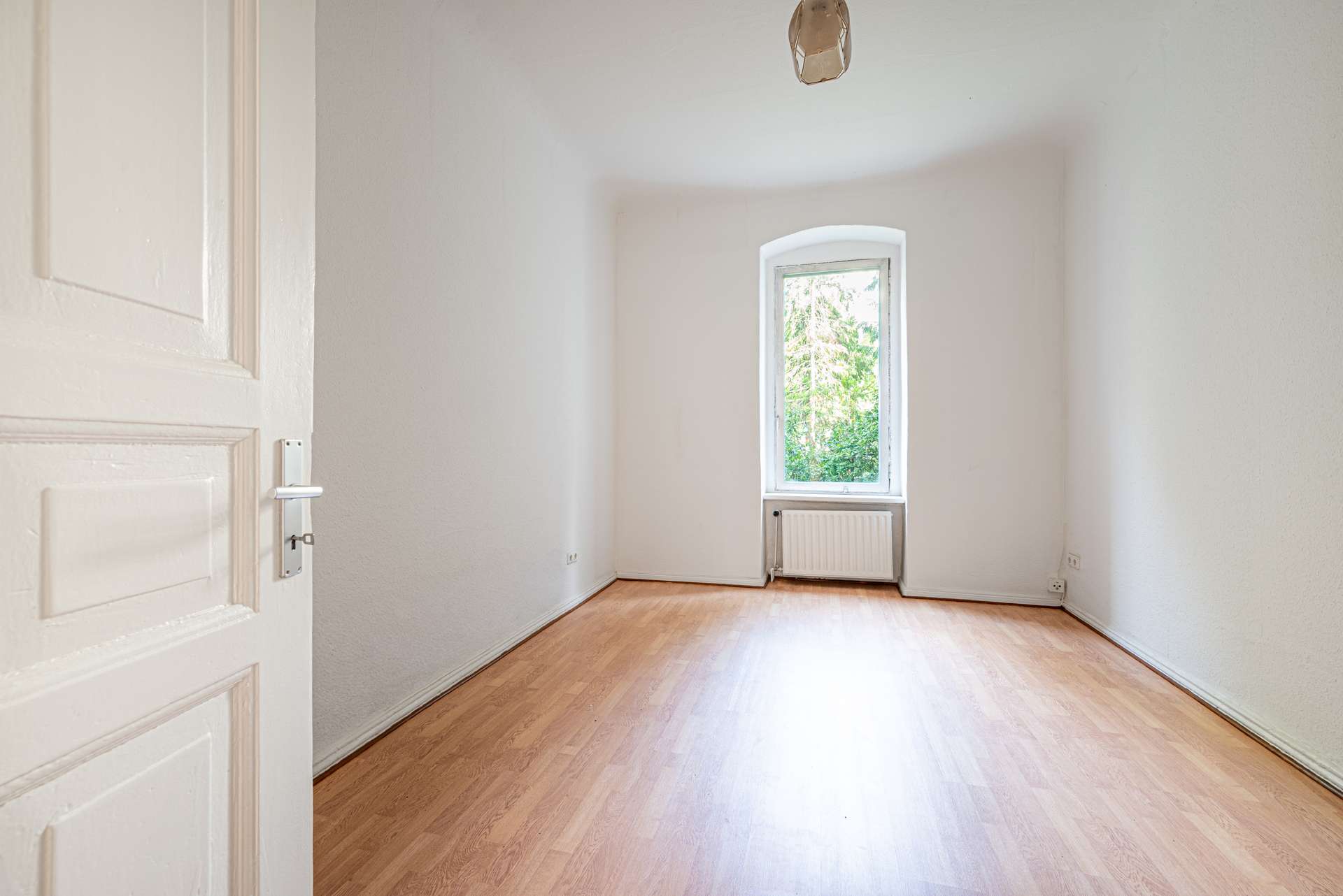 Ruhiges Schlafzimmer zum Innenhof