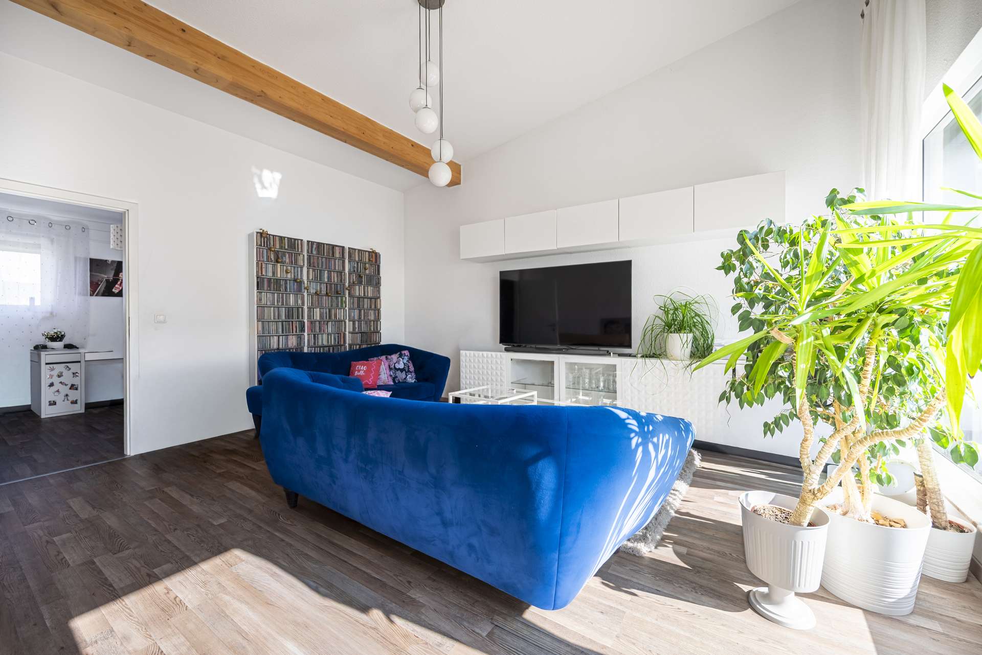 Einmalige Deckenhu00f6he von bis zu 3,70m dank beeindruckender Architektur 