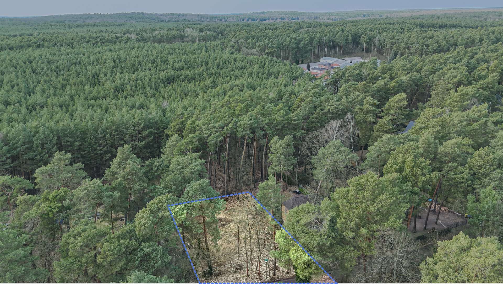 Seltenes Grundstu00fcck mit Baugenehmigung in Grou00df Glienicke