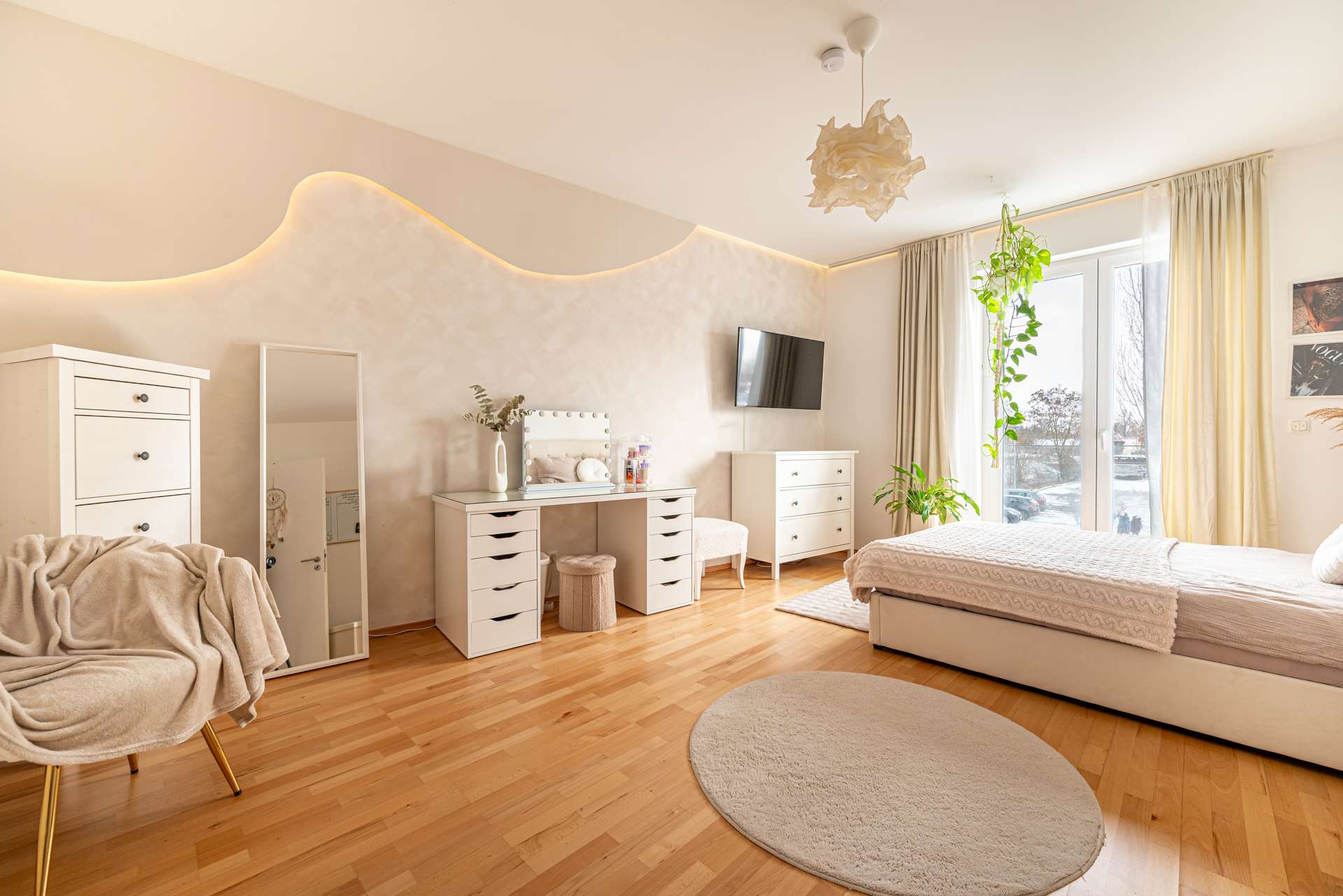 Schlafzimmer 1