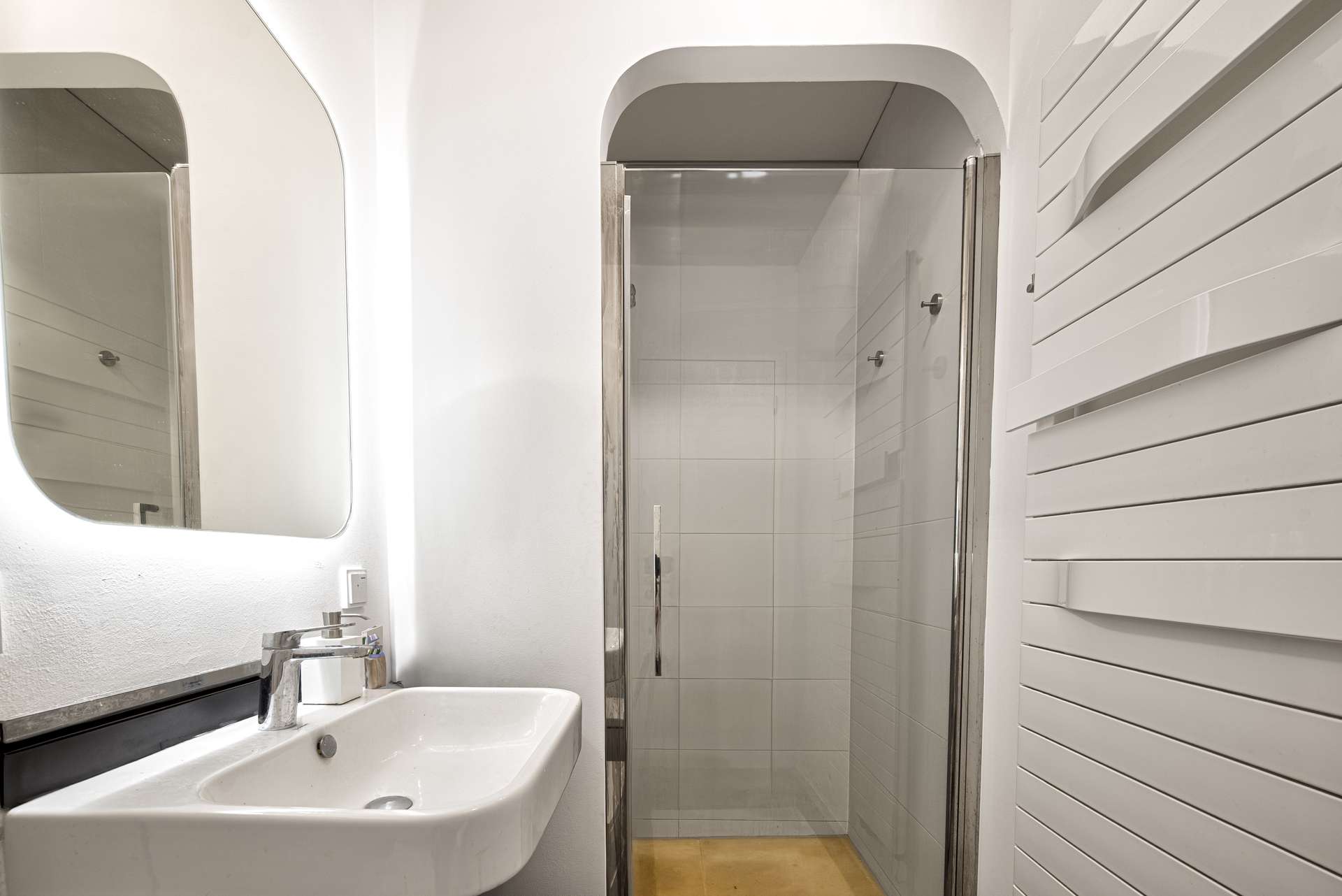Geschmackvolles Gu00e4ste-Badezimmer