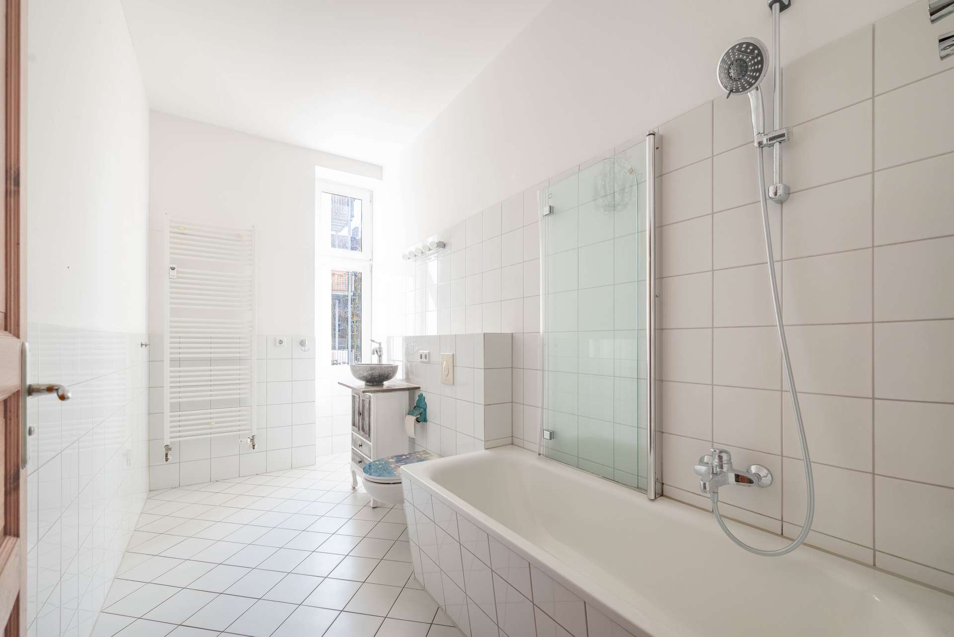 Modernes Badezimmer