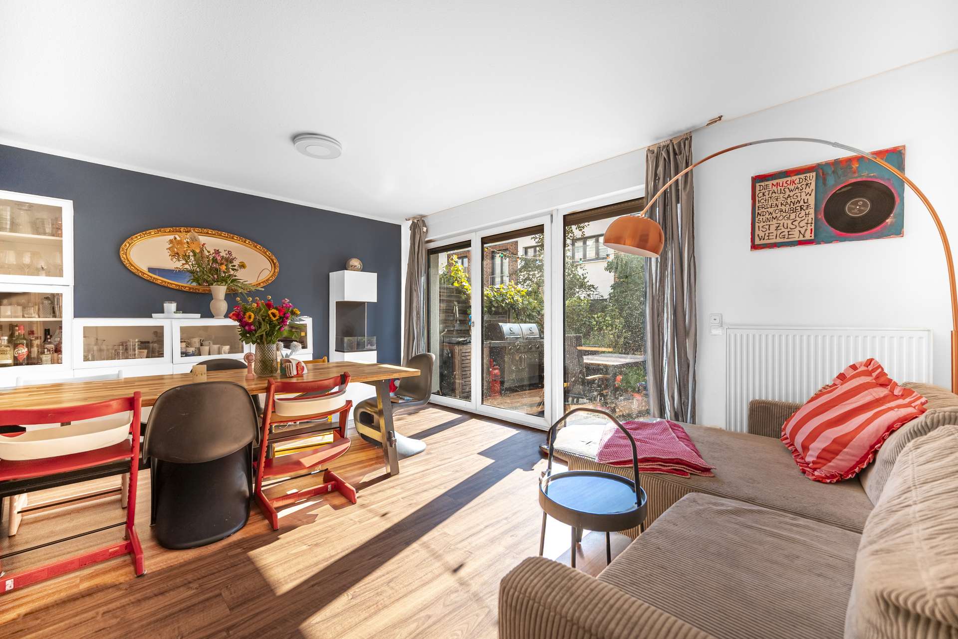 Wohnliche Lounge-Ecke fu00fcr entspannte Stunden zu Hause