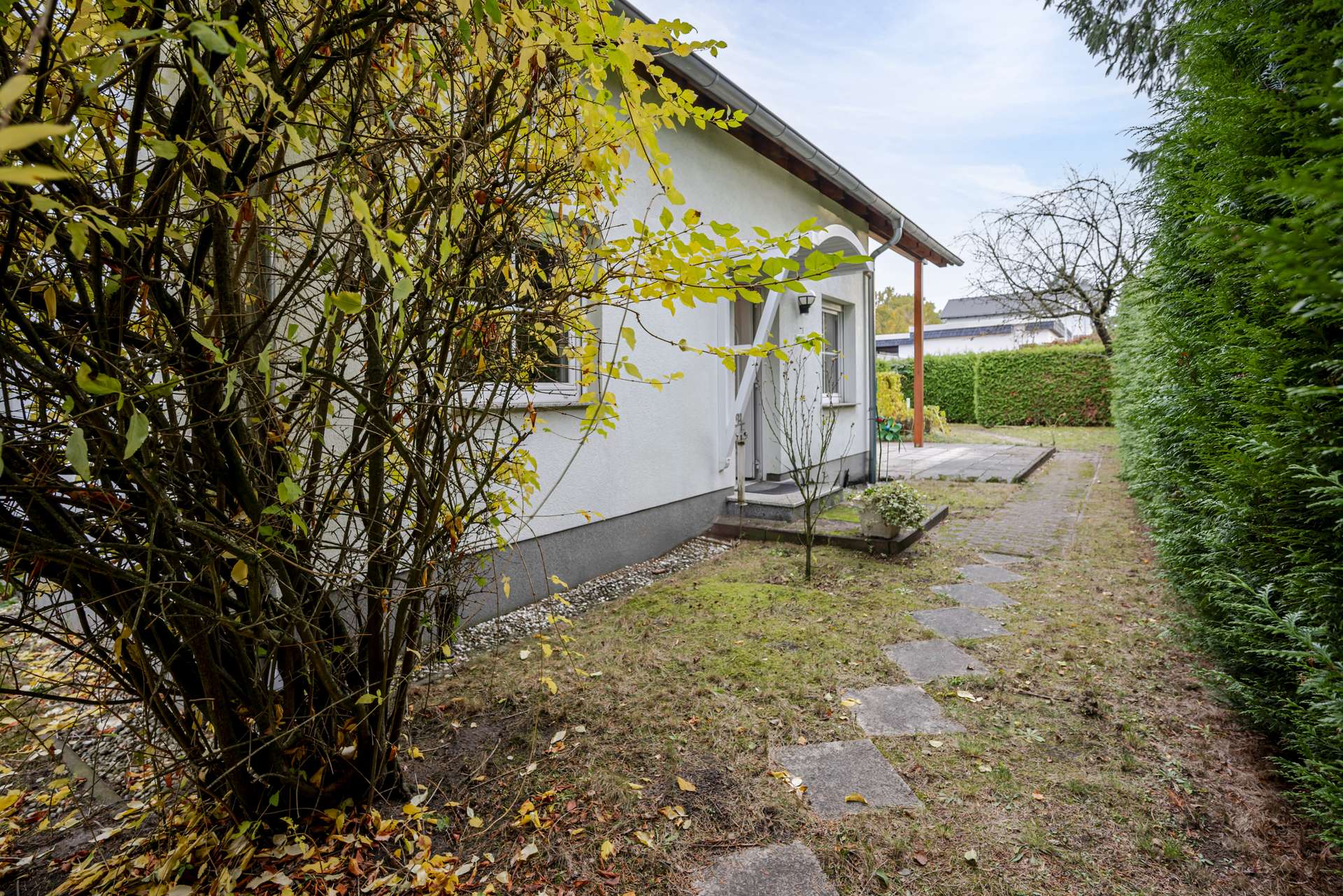 Seitenansicht des Hauses