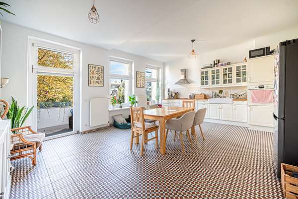 Grou00dfe Wohnku00fcche