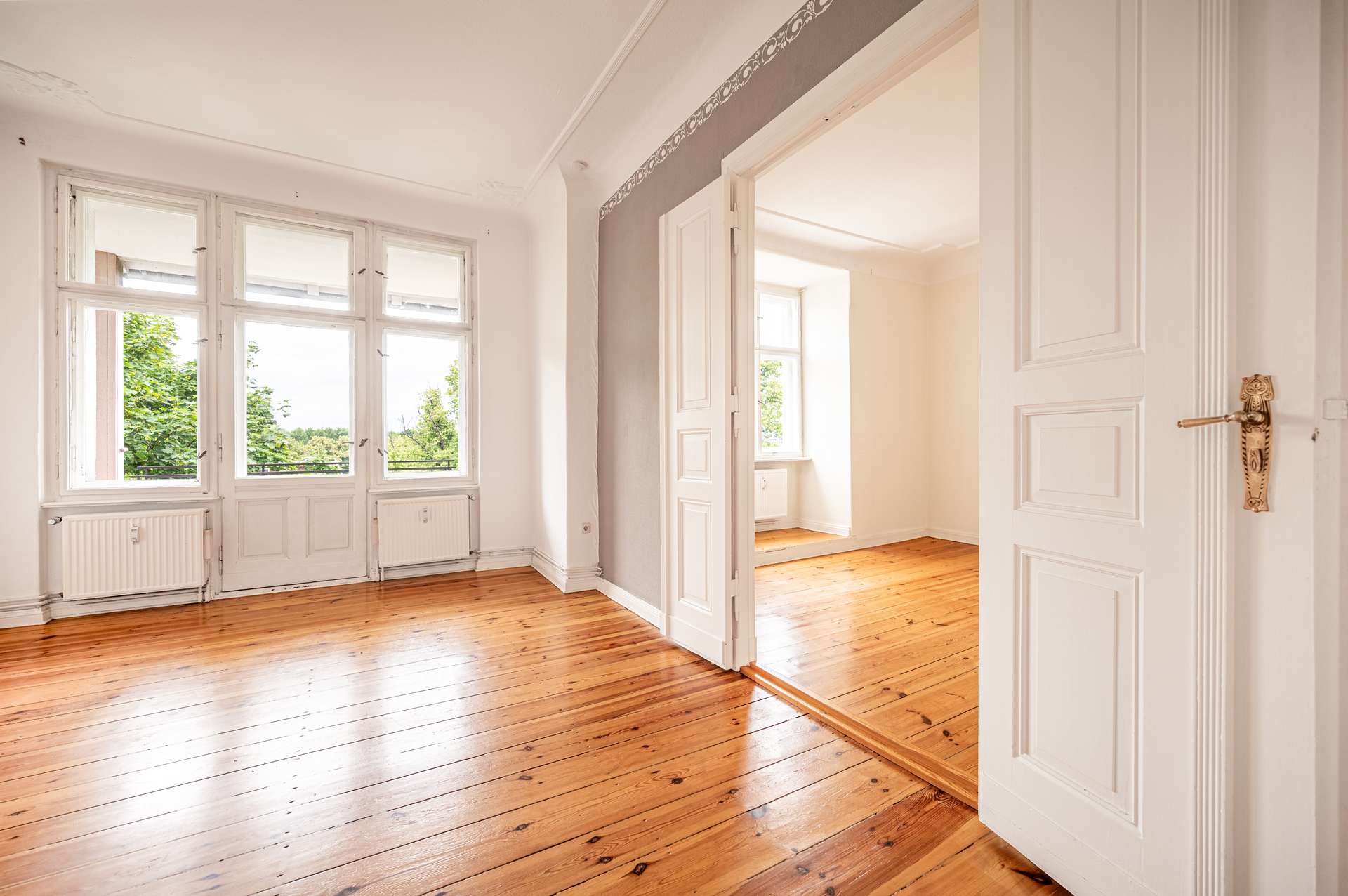 Grou00dfzu00fcgiges Wohnzimmer