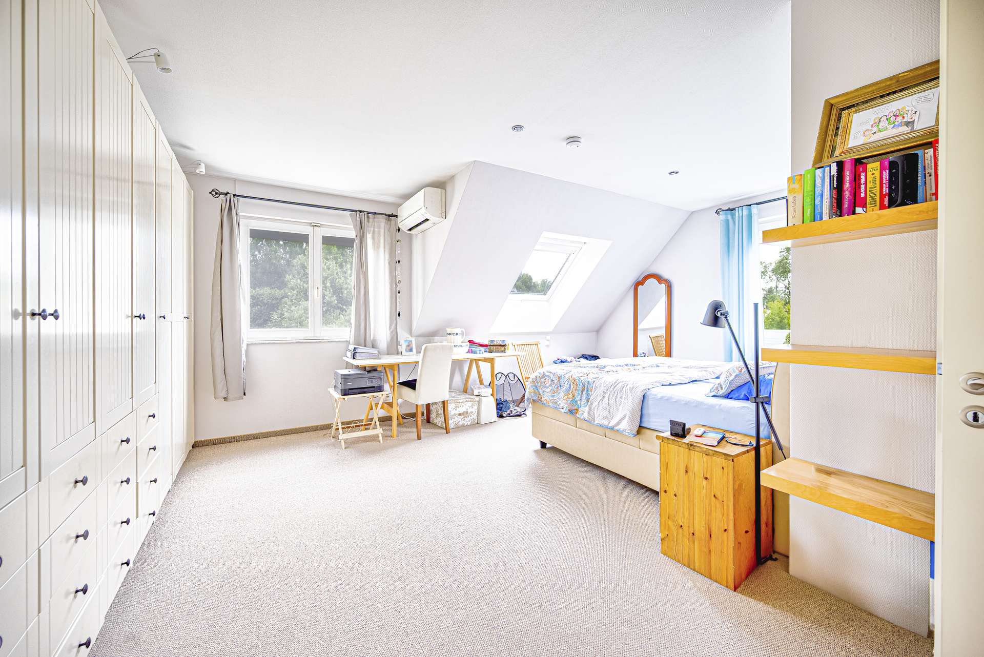 helles Schlafzimmer 