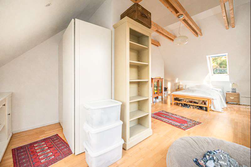 Schlafzimmer mit Ankleide