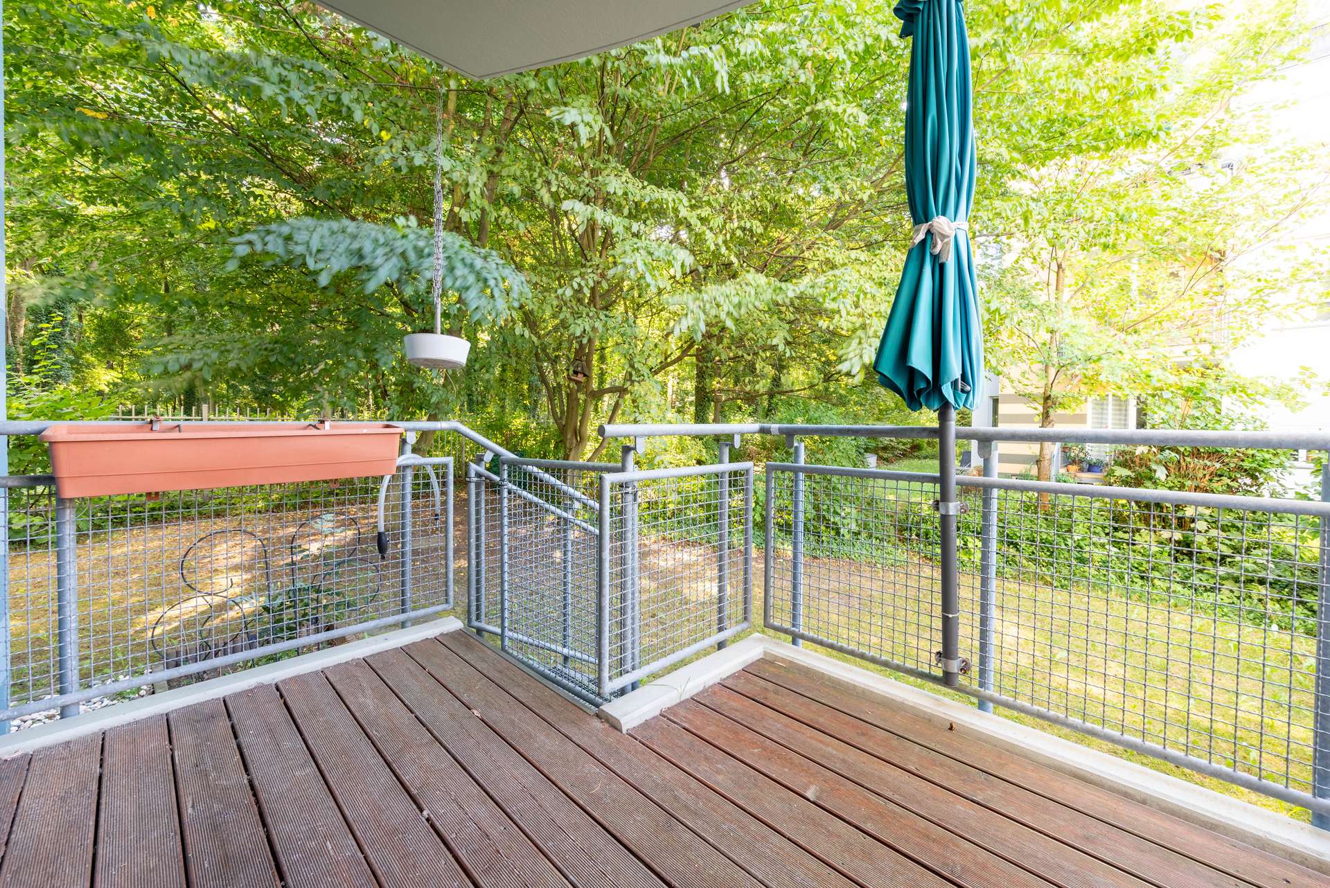 Terrasse und Garten