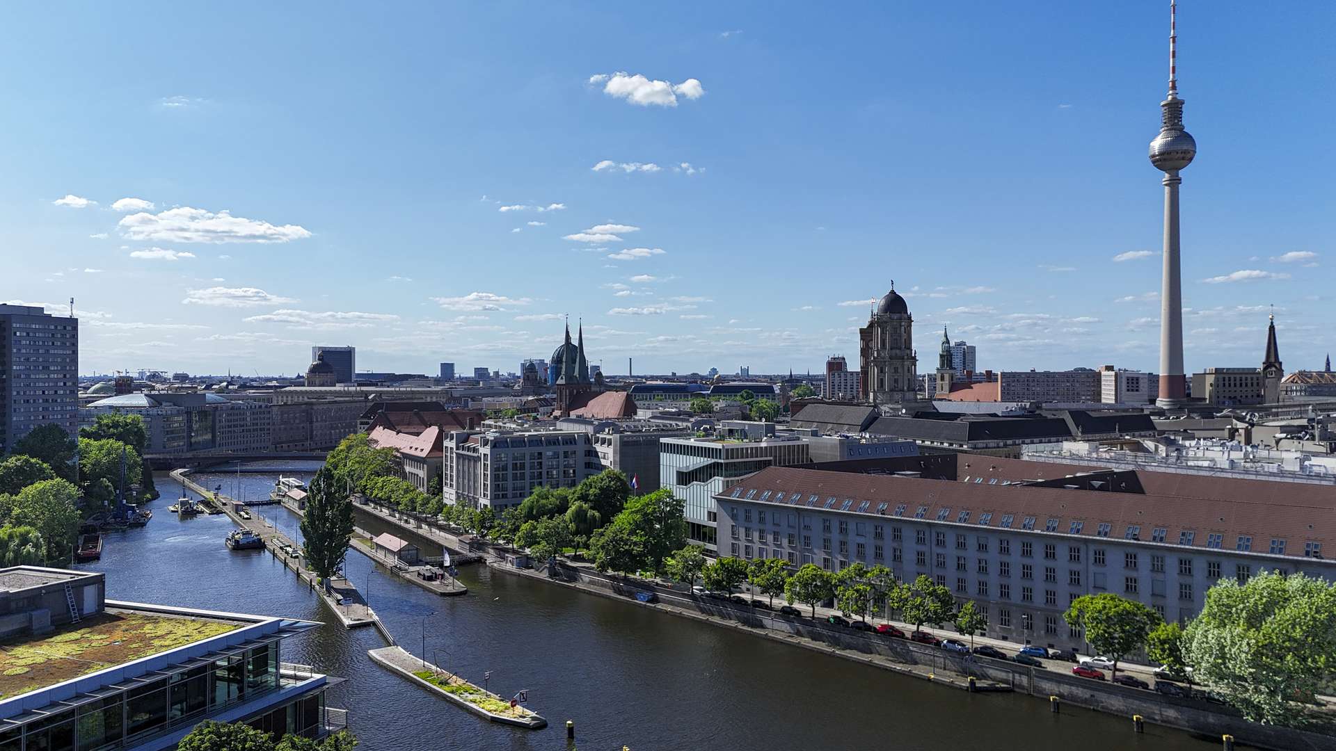 3 min. Fuu00dfweg zum beliebten Mu00e4rkischen Ufer an der Spree 