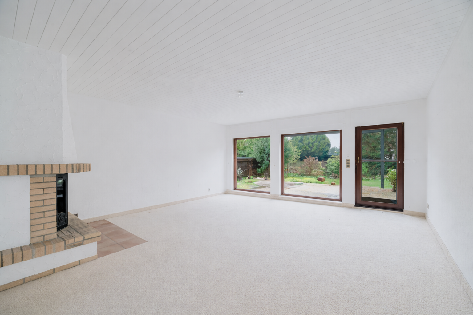 Wohnzimmer + Kamin