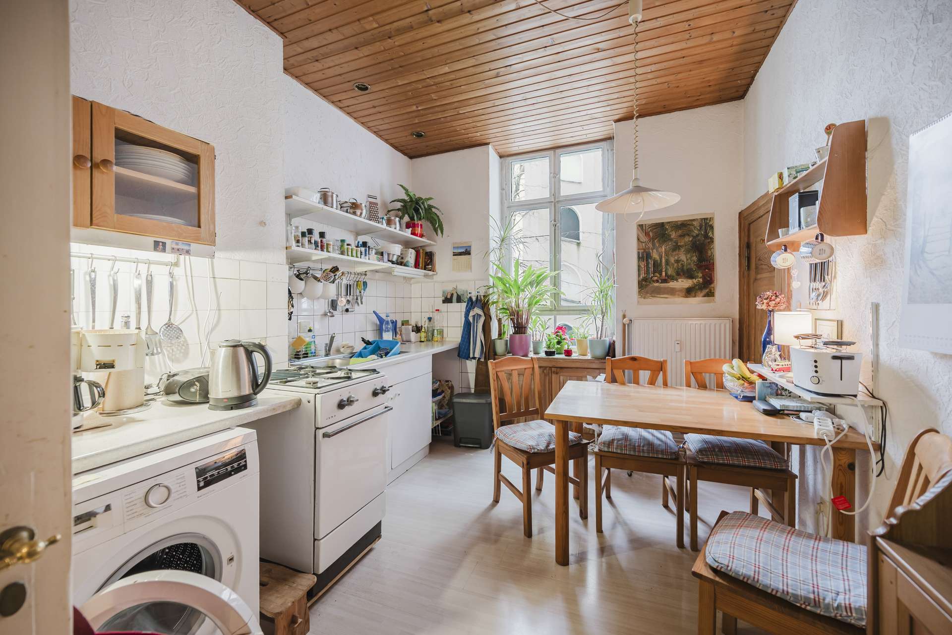 Ku00fcche mit Essbereich