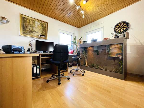 Arbeitszimmer EG