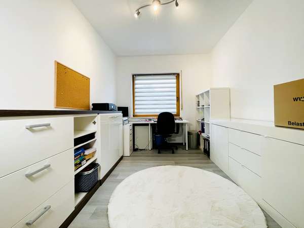 Arbeitszimmer EG