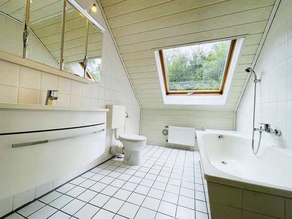 Badezimmer DG