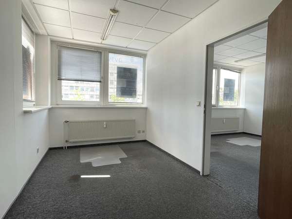 Büro 1