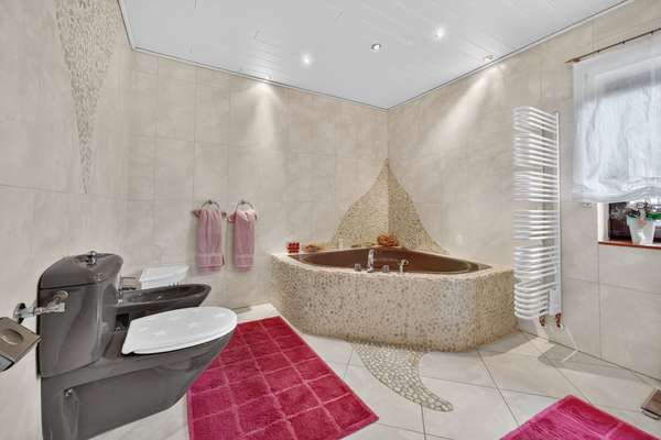 Badezimmer EG