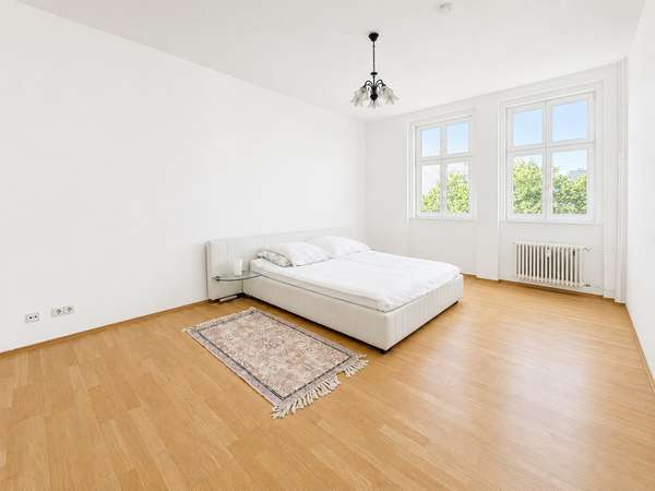 Kernsanierte stilvolle  3-Zimmer-Wohnung im Baudenkmal, Foto 2
