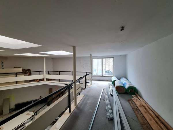 Unikat: großzügige Remise-Whg zum Ausbau nahe Innsbrucker Platz, Foto 3