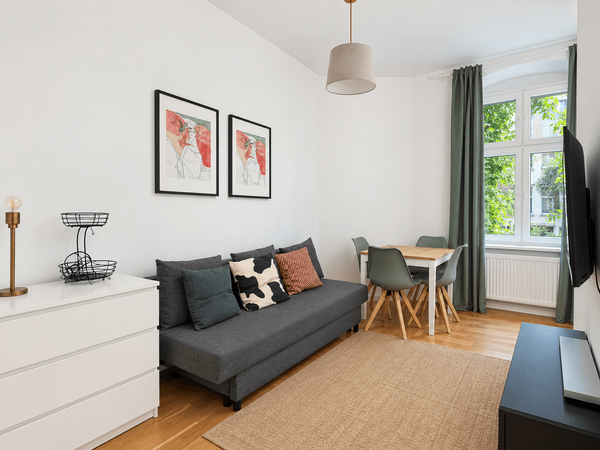 Komplett sanierte, möblierte 1,5-Zimmer-Altbauwohnung im beliebten Sprengelkiez, Foto 2