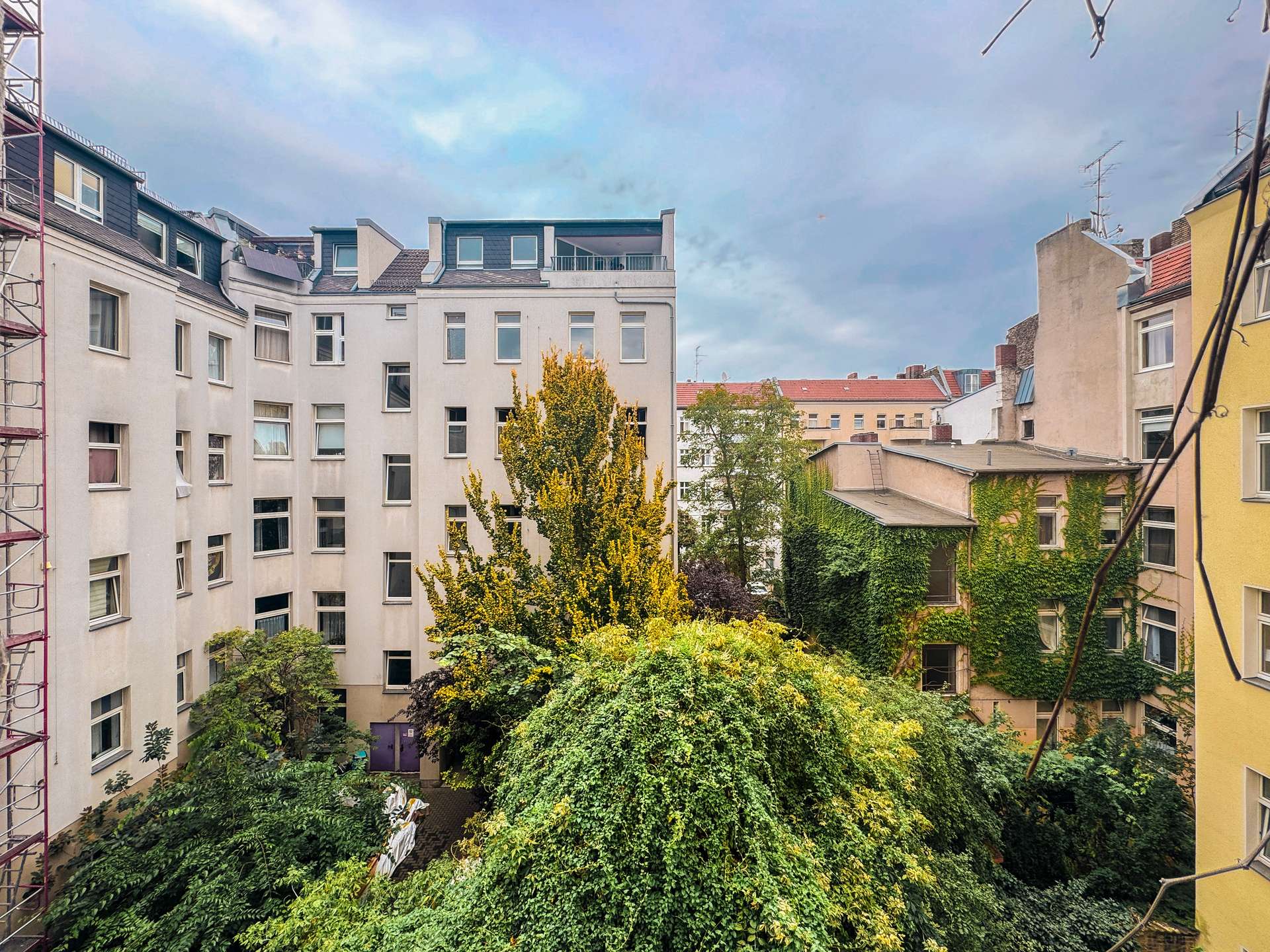 3-Zimmer-Altbauwohnung im Afrikanischen Viertel - ca. 97 m² zum individuellen Gestalten