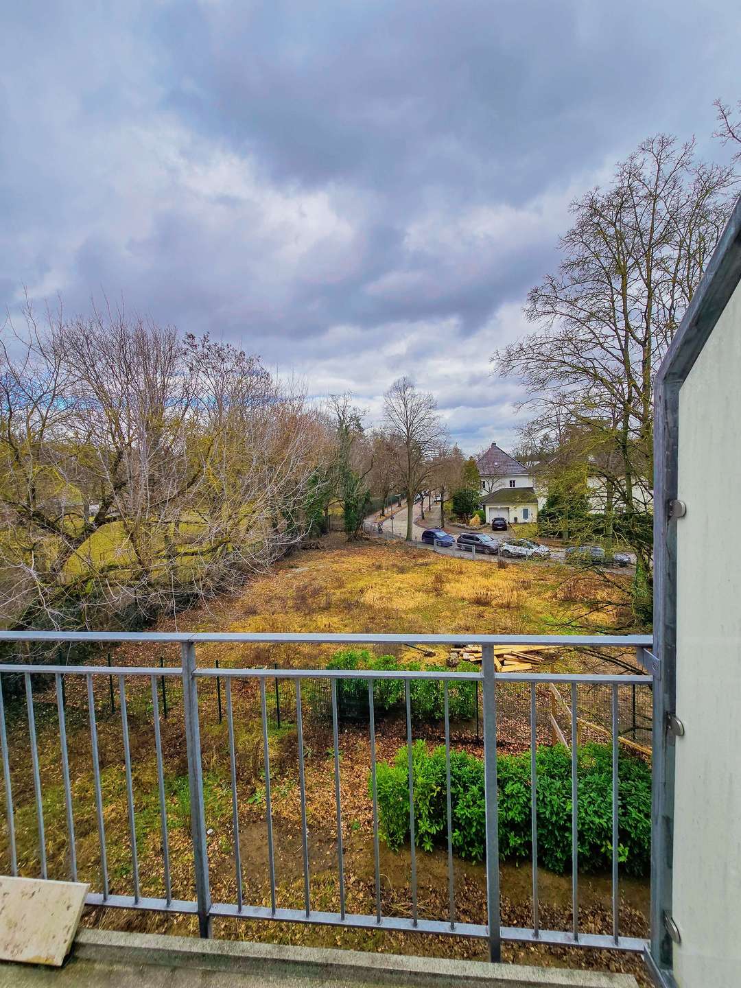 Jetzt an die Zukunft denken: helle 1-Zi-Whg mit Balkon in grüner Lage