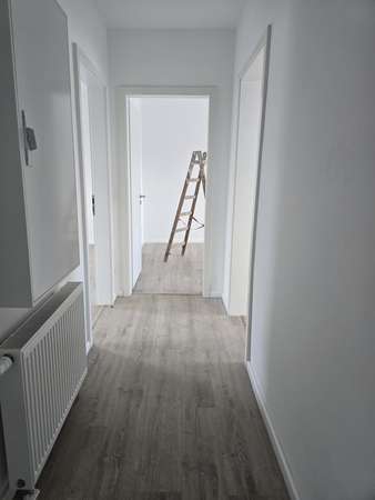 Erstbezug nach Ausbau – Moderne 3-Zimmer-Wohnung mit Balkon, Foto 4