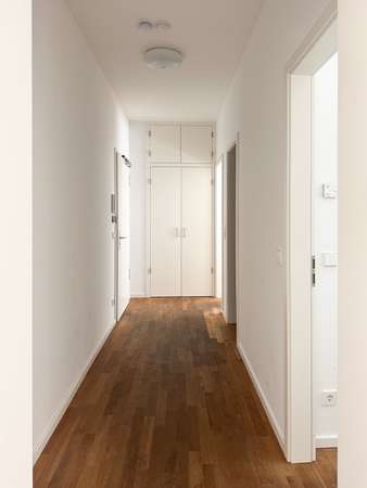 Zur Zwischenmiete: 3-Zi-Whg mit Balkon in einem modernen Neubau in Mitte, Foto 9