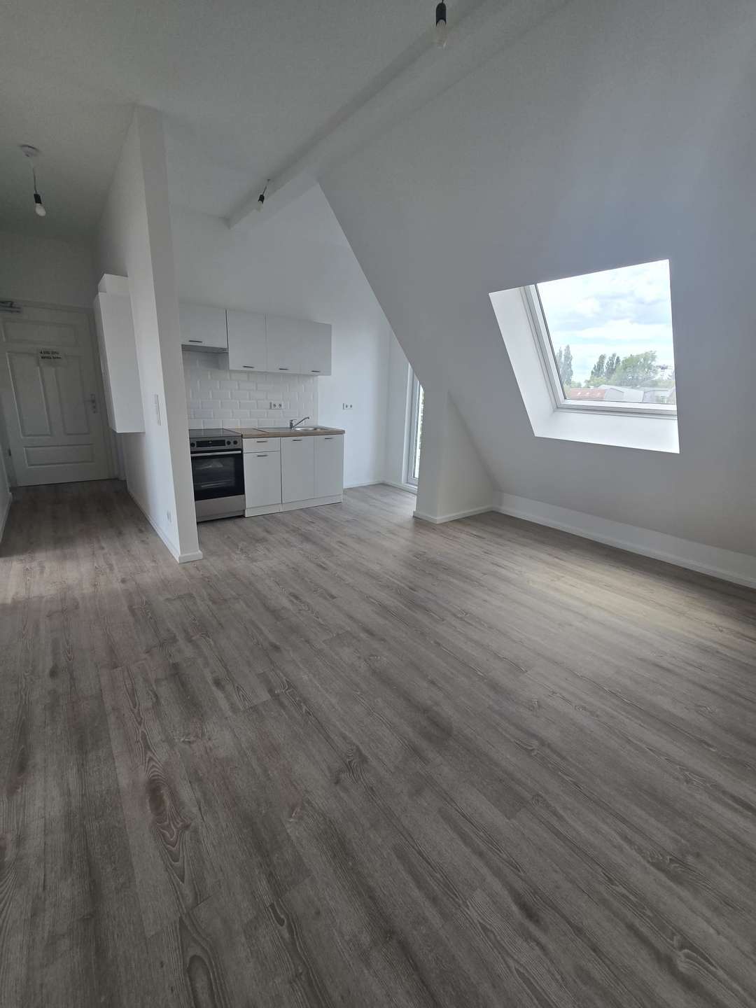 Erstbezug nach Ausbau – Moderne 3-Zimmer-Wohnung mit 2 Balkonen