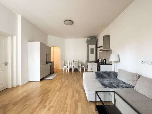 2-in-1 Wohnkonzept: bezugsfertige Wohnung mit zwei nutzbaren Bereichen in Kreuzberg, Foto 5