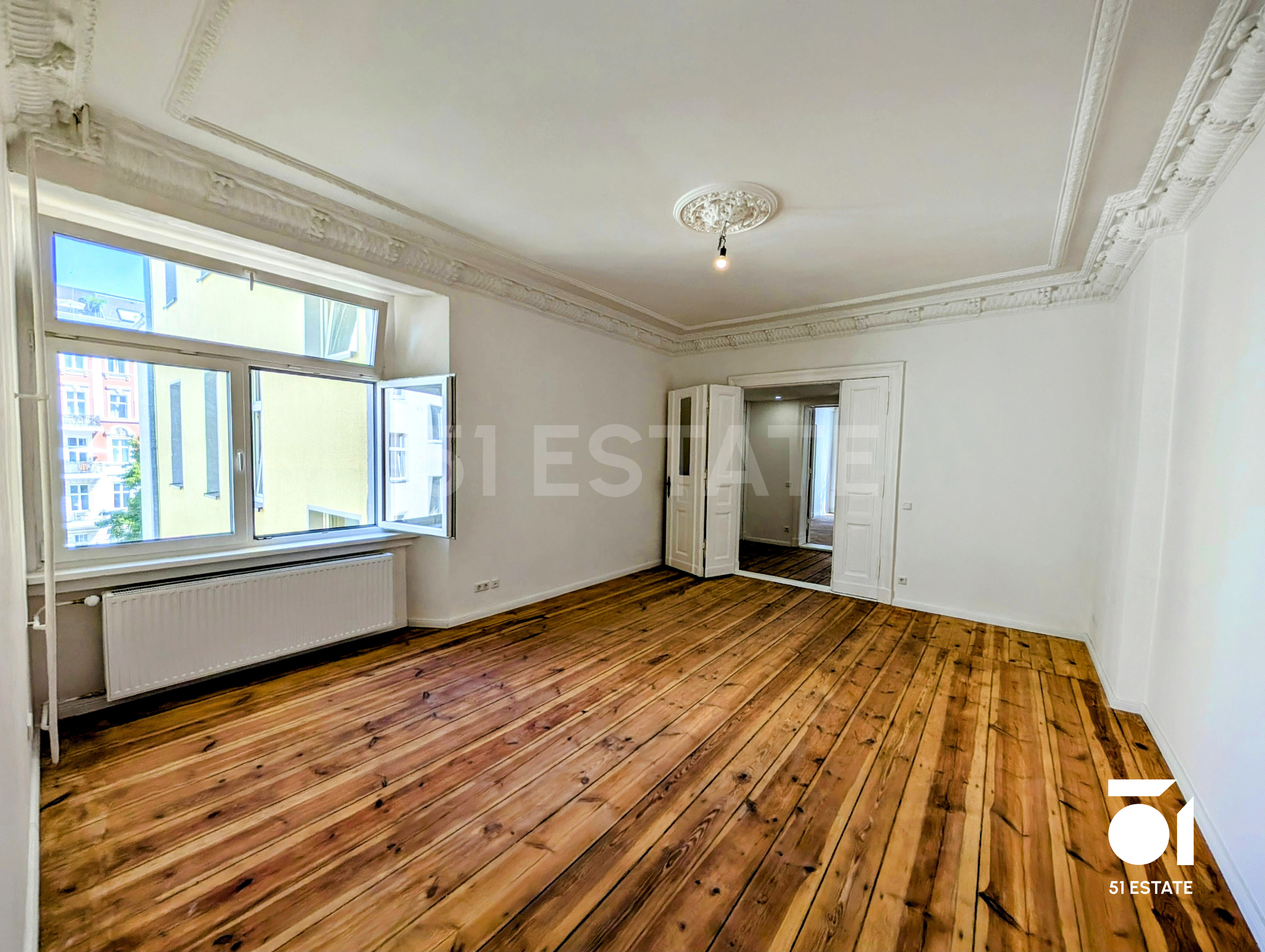 Exklusive Wohnung – 114 m² im 2. OG in der Rathenower Straße!