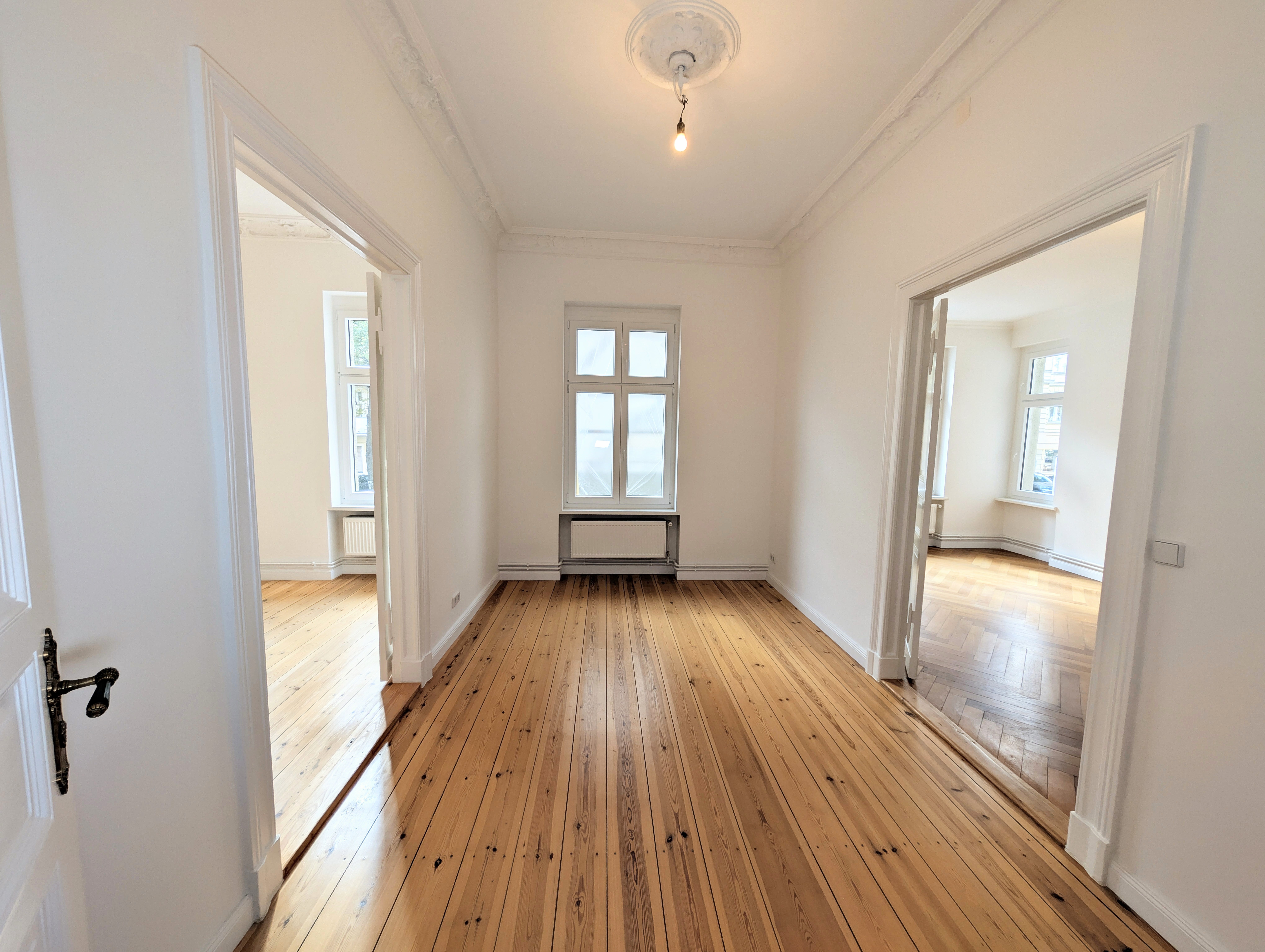 Repräsentative Gewerbefläche am Ku’damm – 153 m², 5 Räume, modernisiert 2025