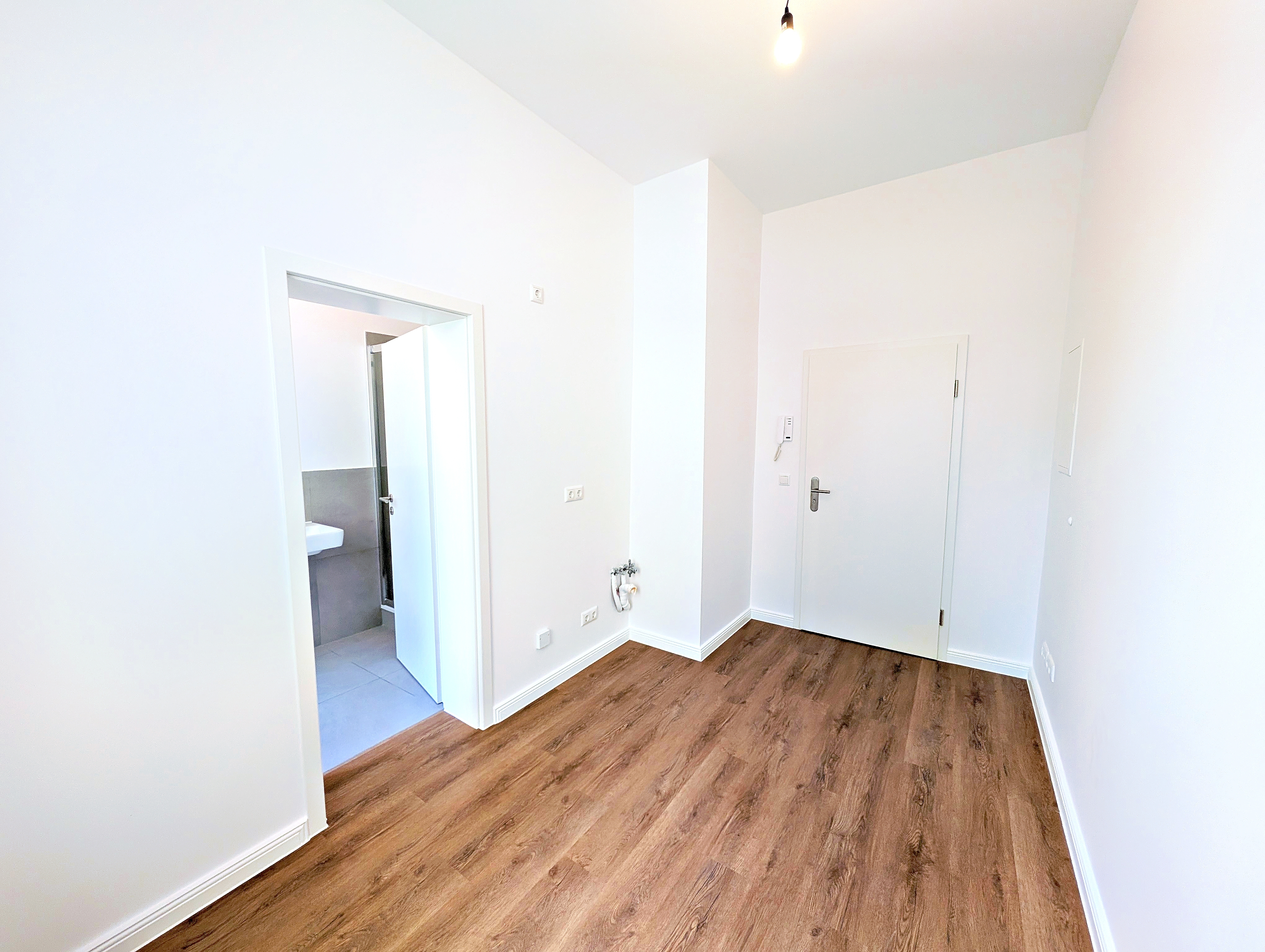 Kompaktes 1-Zimmer-Studio in Berlin-Moabit – frisch saniert mit neuer Kitchenette