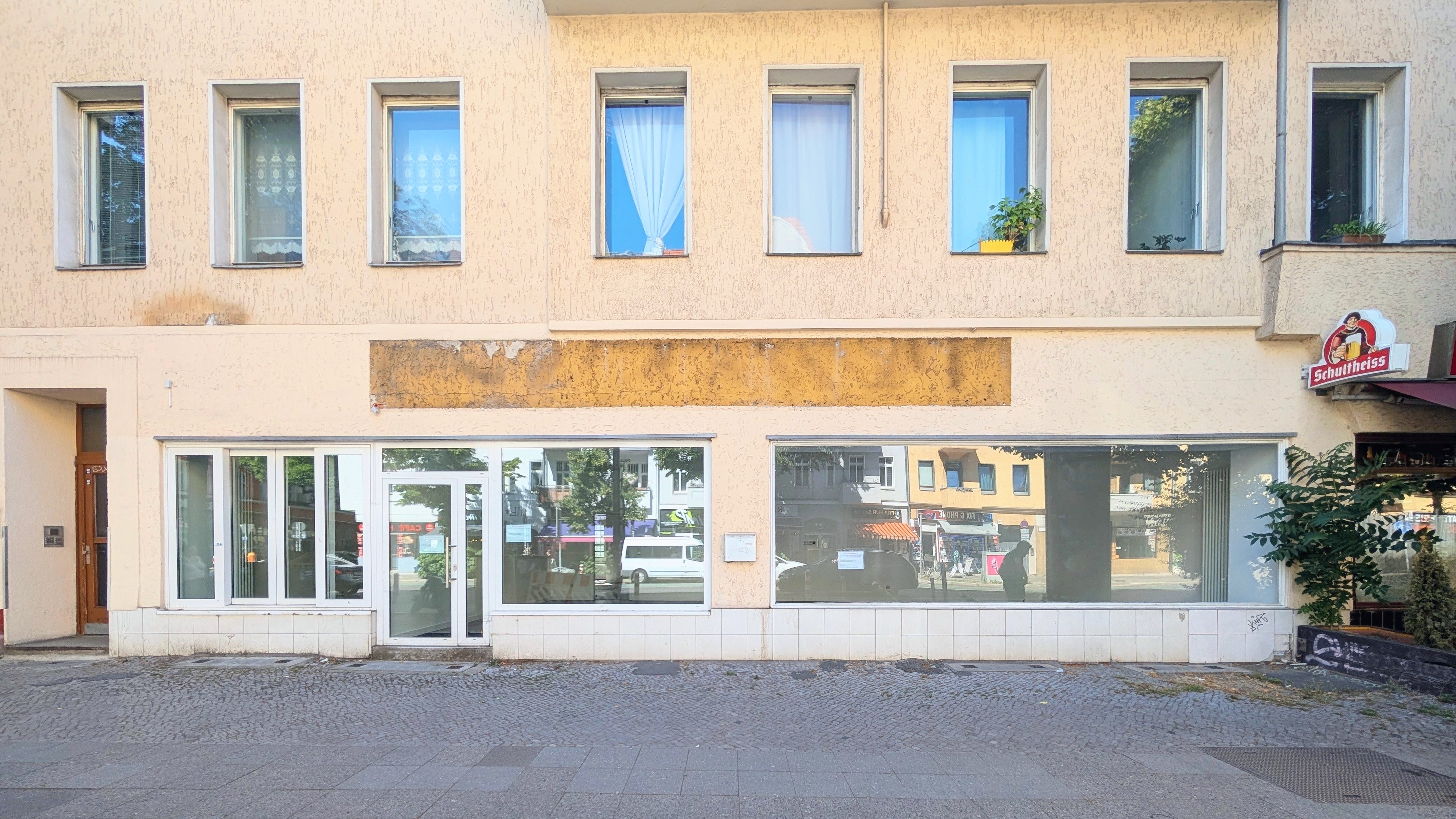 Top-Laden an der Hermannstraße – ca. 20 m Front, saniert und sofort verfügbar