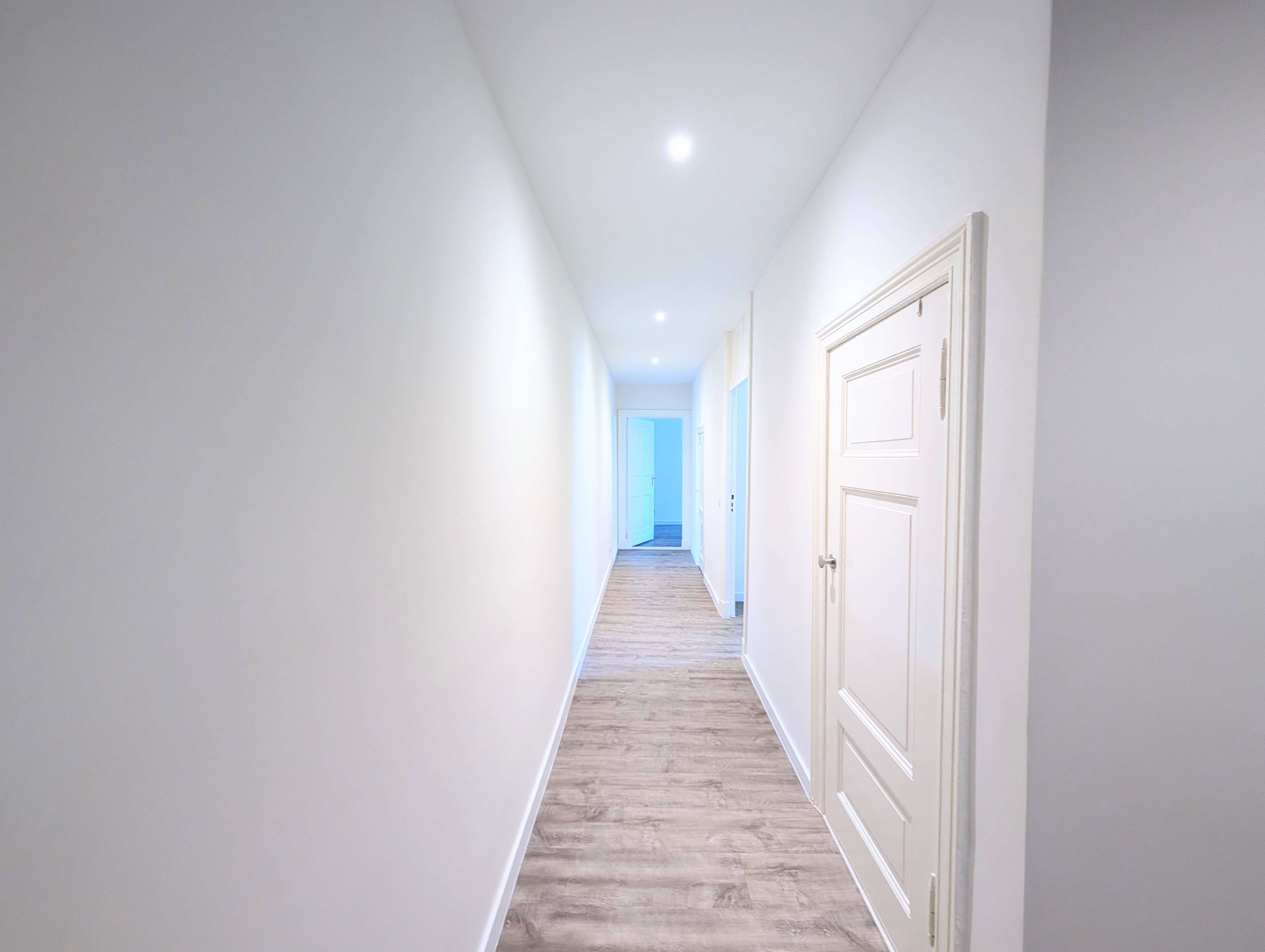 2-Zimmer-Wohnung mit Balkon, Abstellraum und Einbauküche direkt gegenüber der Hallen am Borsigturm