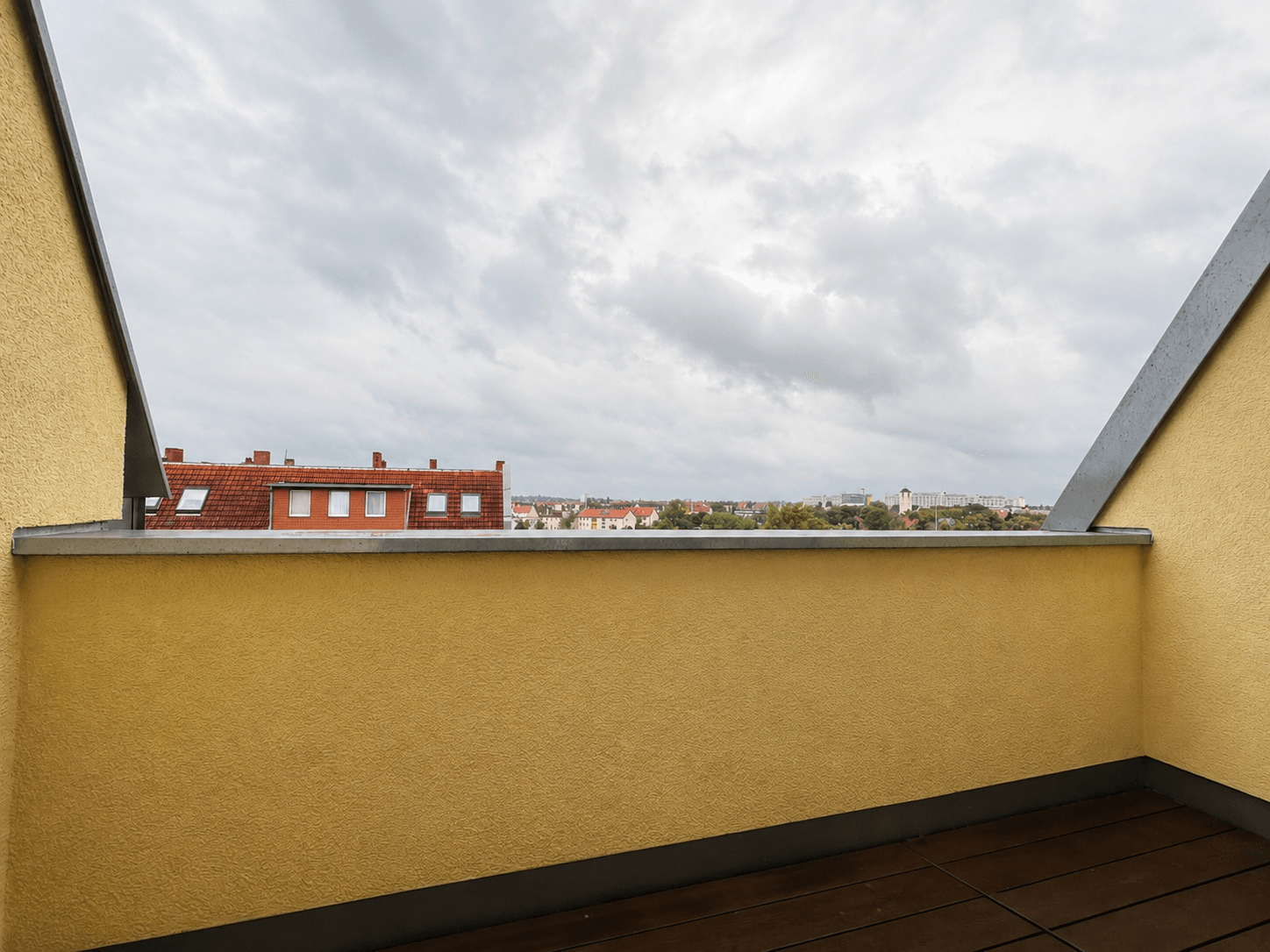 Drei-Zimmer-Penthousewohnung - SF DG
