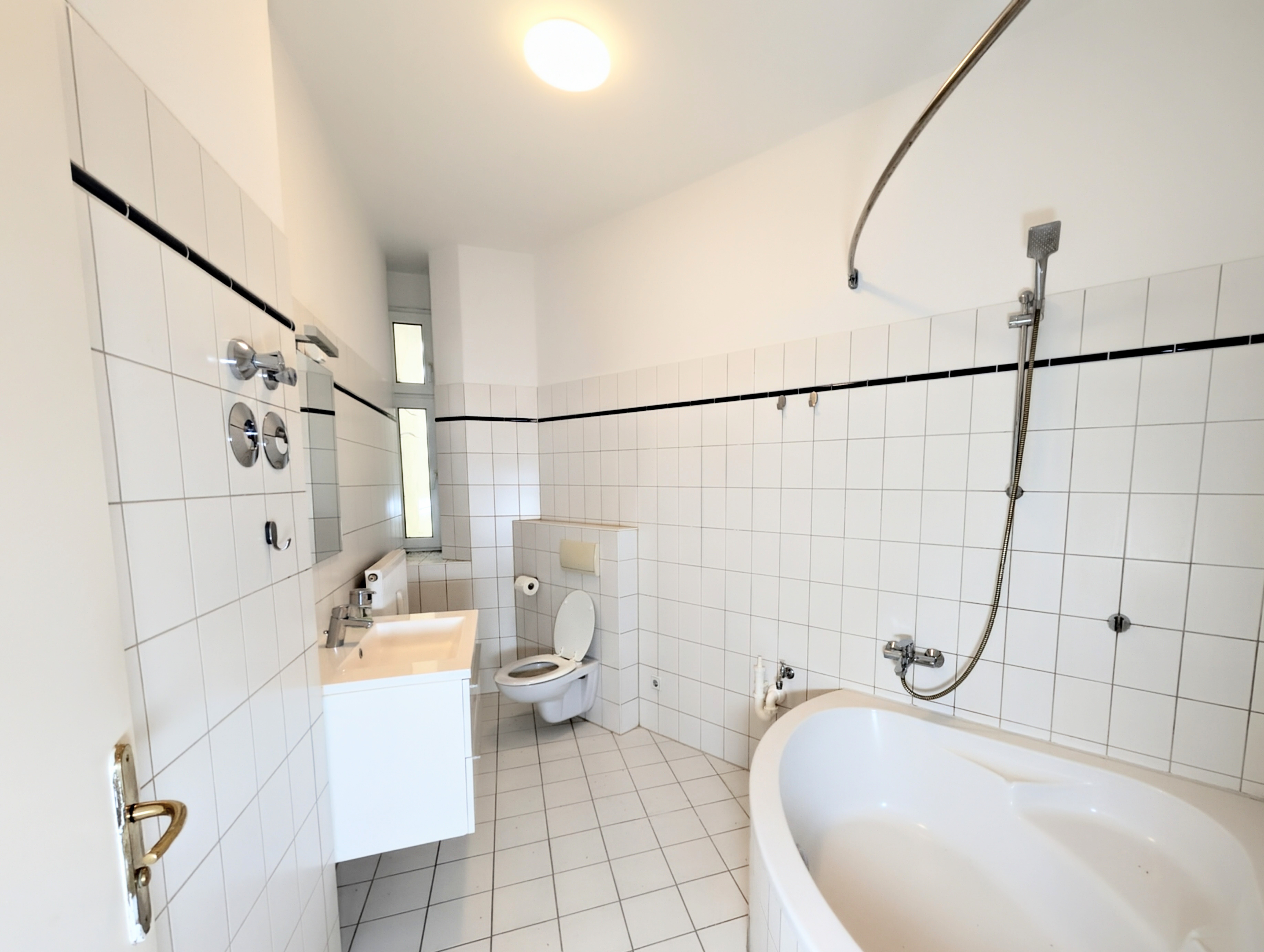 3-Zimmer-Hochparterrewohnung mit Einbauküche & Gemeinschaftsgarten in Berlin-Pankow