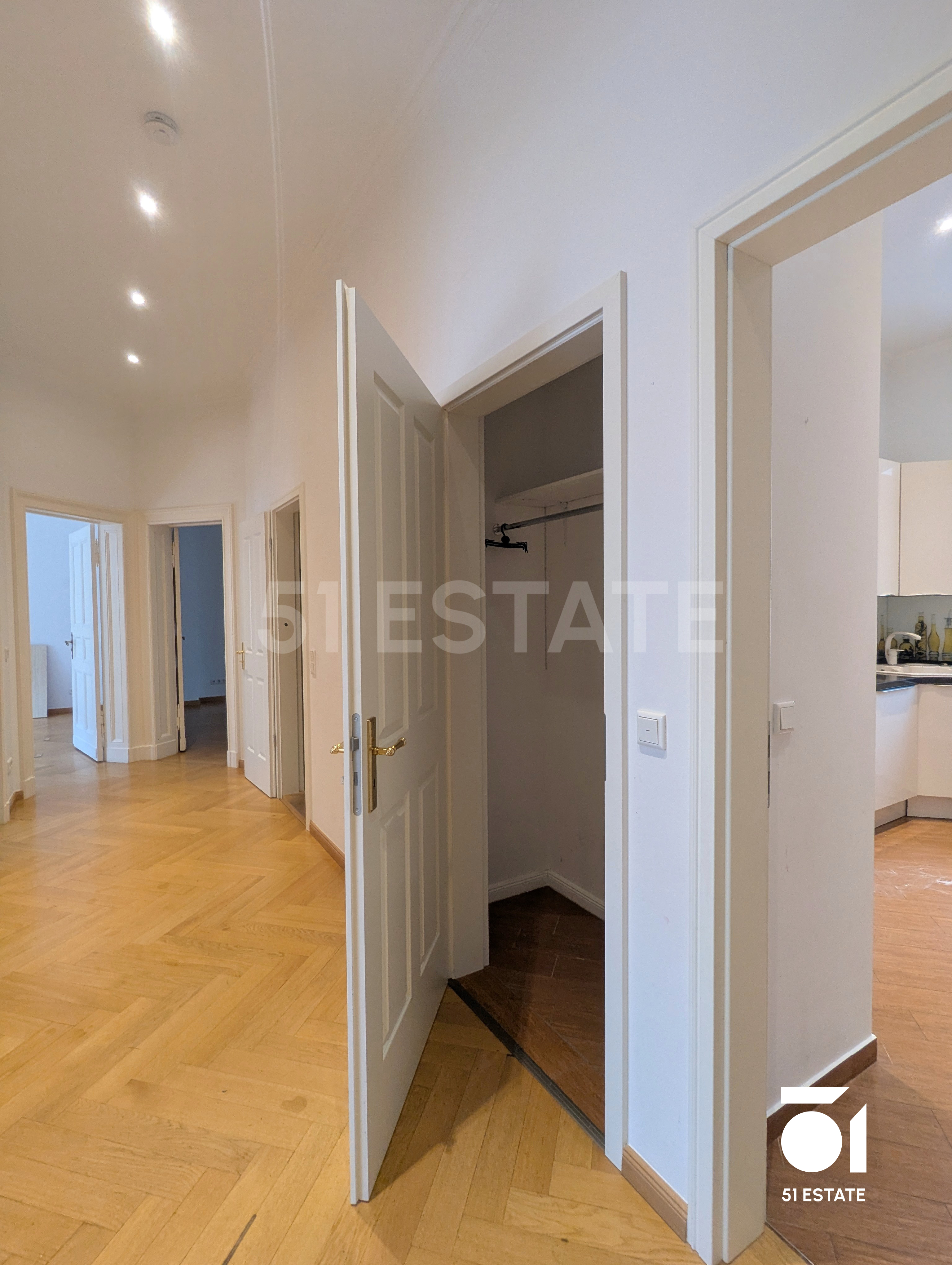 Perfekt für Büro oder Praxis – 155 m² im 2. OG | Westfälische Straße