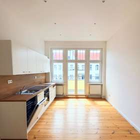 Gepflegte 3-Zimmer-Wohnung mit Balkon und Einbauküche in Berlin-Wilmersdorf